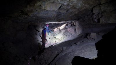 In the main passage of Ogof Tarddiad Rhymney